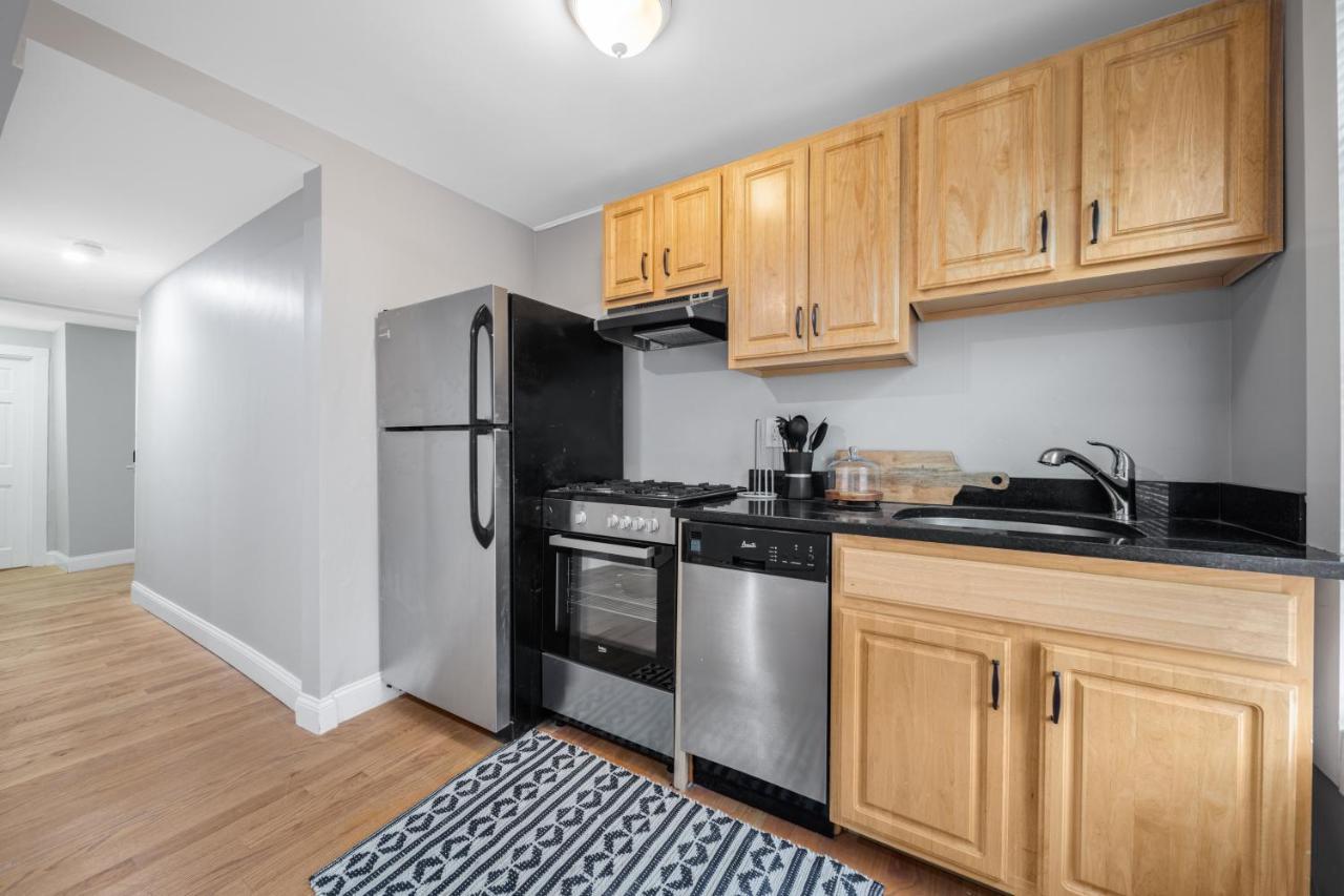 Easy Commute South Boston 4Br 1Bh Apt Екстер'єр фото